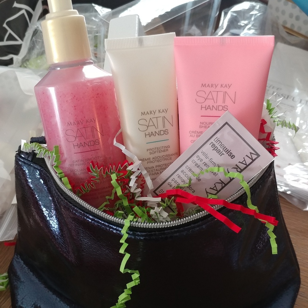 Satin hands limited edition pomegranate